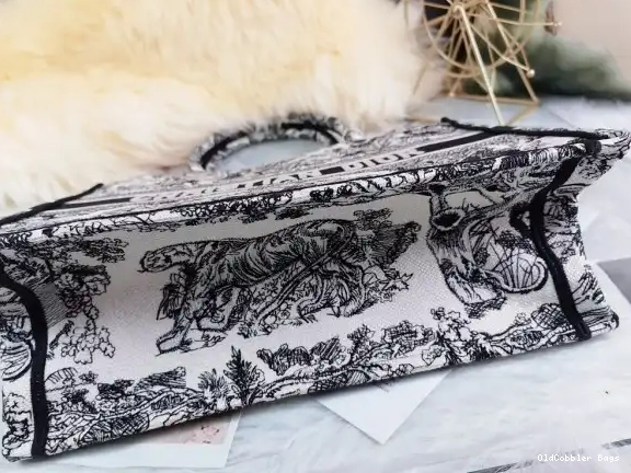 OldCobbler Bags BOOK TOTE DIRO 0521